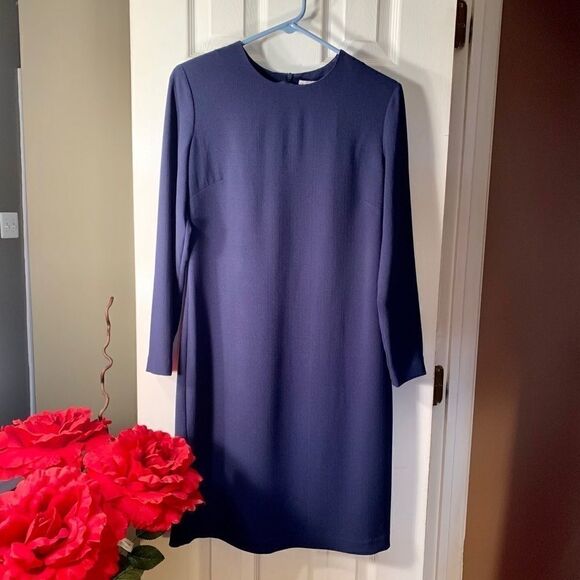 Chic Classic Navy Blue Crepe Dress Size 6P - Picture 1 of 6